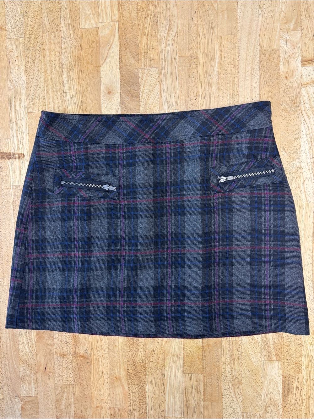 GAP Gray & Purple Plaid A-Line Mini Skirt Size 4 Zipper Pocket Details Lined